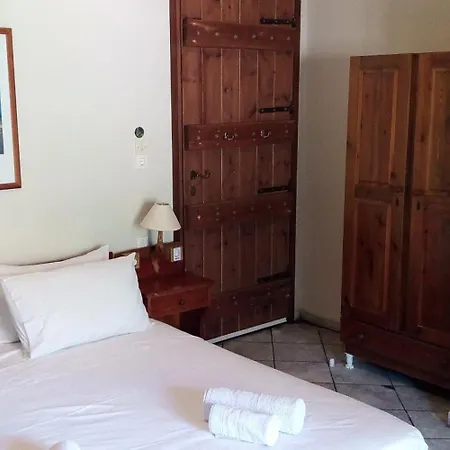 Hotel Marathos Bay