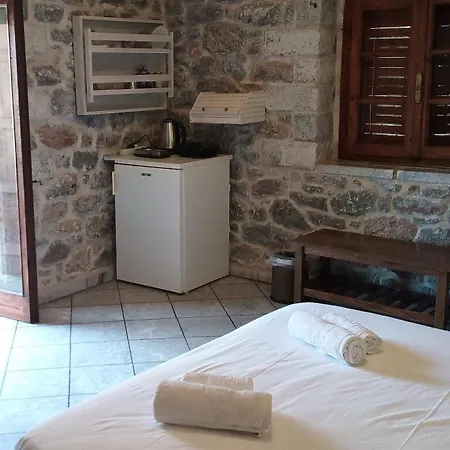 Hotel Marathos Bay