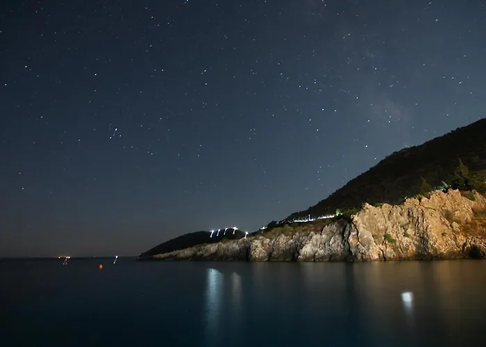 Szálloda Marathos Bay