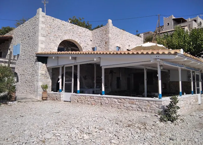 Szálloda Marathos Bay